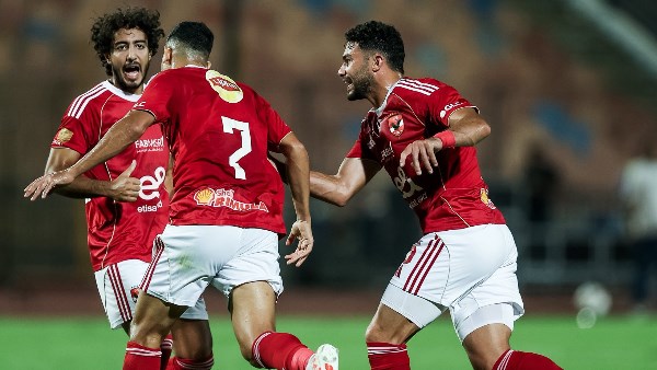 احتفال لاعبي الاهلي