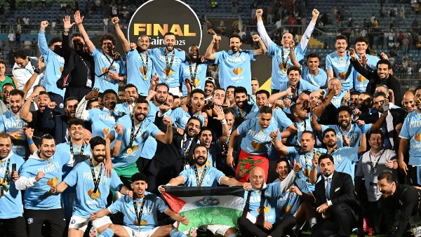 بيراميدز بطل افريقا