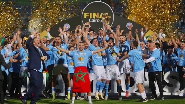 بيراميدز يبدأ الدفاع عن لقبه