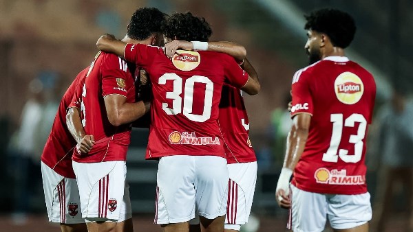 لاعبو الاهلي