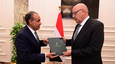 المستشار هشام بدوي رئيس مجلس النواب يستقبل وزير الخارجية 