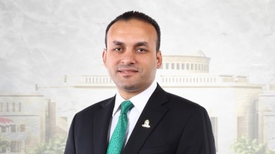 النائب عمرو فهمي يقدم طلب إحاطة بشأن إلغاء الإعفاء الجمركي للهواتف 