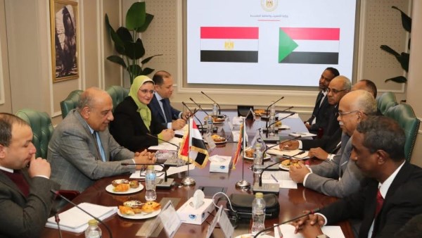 اللقاء الذي عُقد بمقر وزارة الكهرباء بالعاصمة الإدارية الجديدة