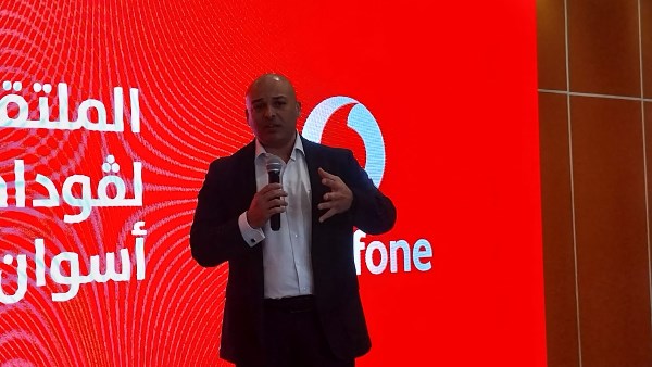أيمن السعدني، رئيس قطاع الشؤون الخارجية بشركة فودافون مصر