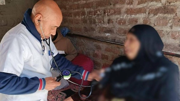  الزيارات المنزلية لكبار السن والفئات الأولى بالرعاية والمنتفعين غير القادرين