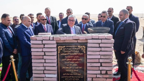 وضع حجر أساس مصنع "محور التنمية للمنتجات الجبسية"