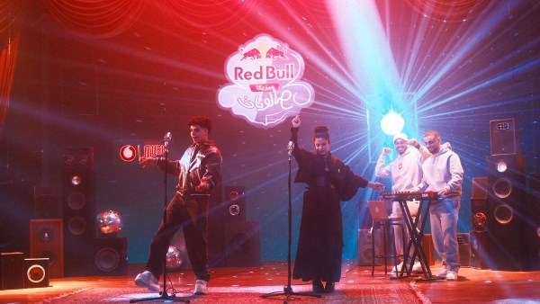 فارس سكر وأمل المخلوفي وشندي وخليل يقدمون «بتجنني» في حلقة جديدة من «مزيكا صالونات»