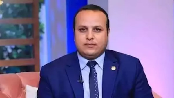  الدكتور عاصم حجازي