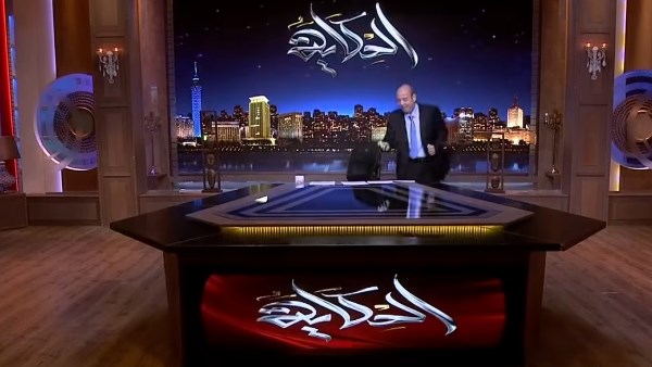  الإعلامي عمرو أديب