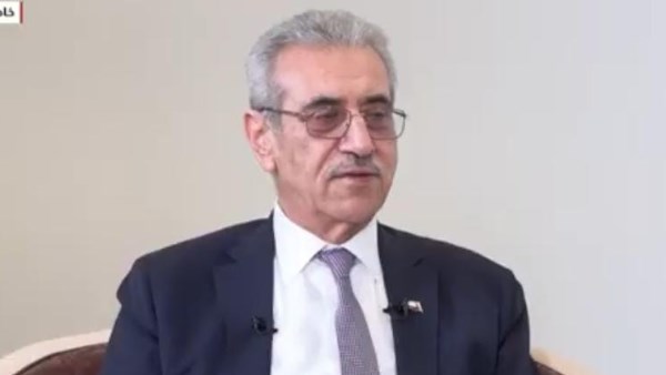 الدكتور علي شعث