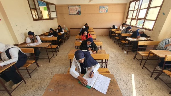 امتحان الشهادة الإعدادية