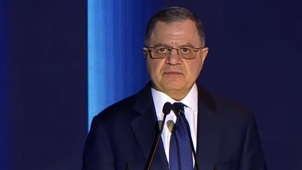  اللواء محمود توفيق وزير الداخلية