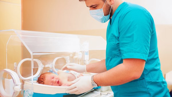 حديثي الولادة والمبتسرين