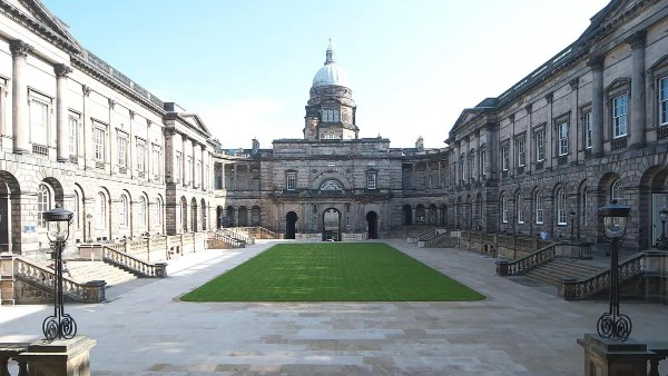 مؤسسة العاصمة الدولية للتعليم