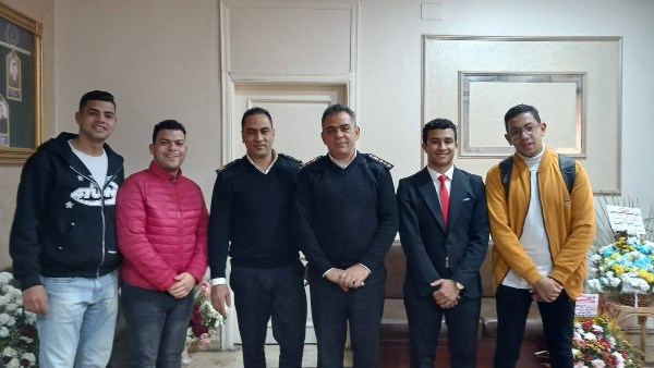 أثناء اللقاء