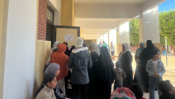 إقبال متوسط في اليوم الثاني لإعادة انتخابات النواب 