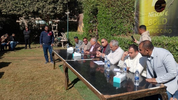 اللقاء مع أهالي اللاجون والاستماع لشكاواهم