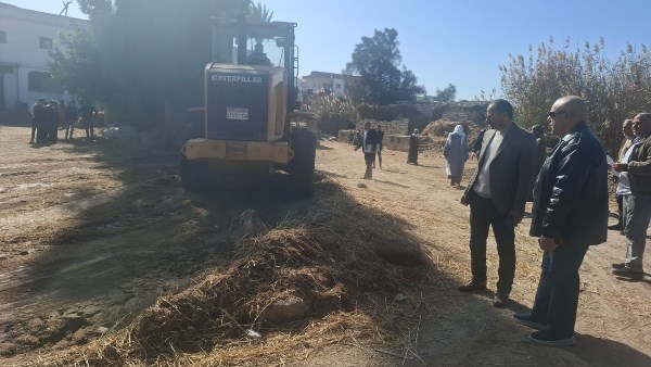 ازالة التعديات بالبحيرة