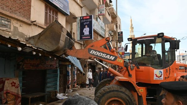 حملة ازالات بالبحيرة 