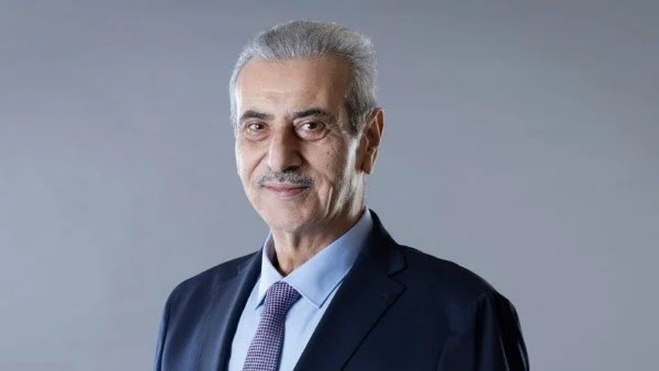  الدكتور علي شعث