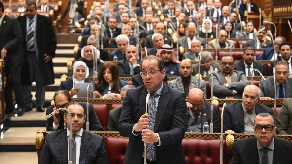 خلال الجلسة 