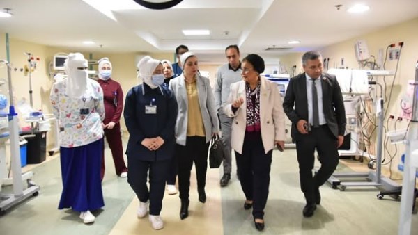  الدكتورة عبلة الألفي تتفقد منشآت الرعاية الصحية ببورسعيد 
