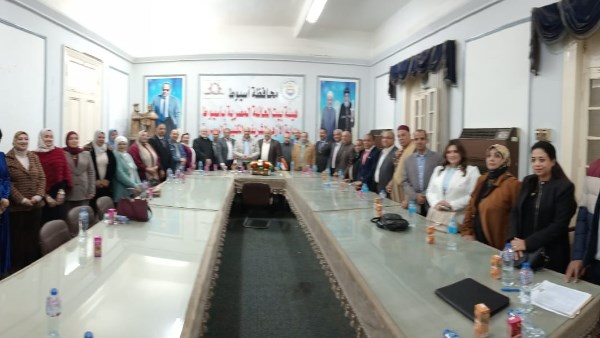 أمانة الطوارئ والأزمات ببيت العائلة المصرية بأسيوط