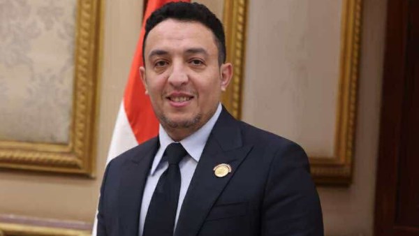 مصطفى أبو زهرة عضو مجلس إدارة اتحاد الكرة