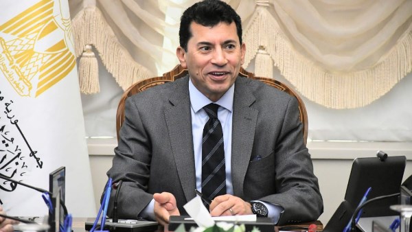 وزير الشباب والرياضة