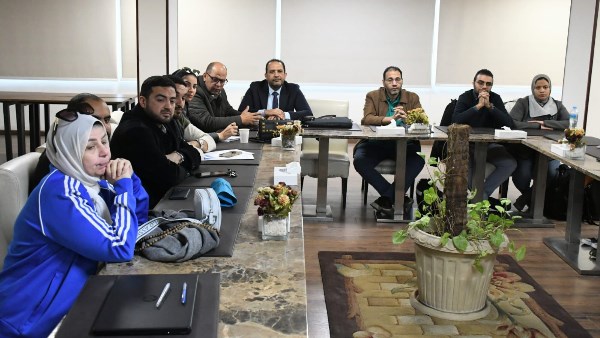 وزارة الشباب والرياضة تعقد اجتماعًا مع الشركات الطبية لمتابعة تطبيق الكود الطبي الجديد