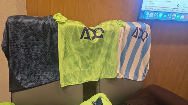 زي بيراميدز