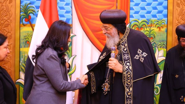 وزيرة التضامن تهنئ البابا تواضروس بعيد الميلاد