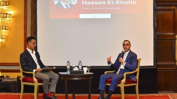وزير الاستثمار يلتقي خريجي هارفارد ويستعرض فرص نمو القطاع الخاص بمصر