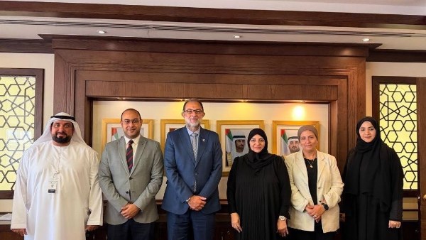 على هامش مشاركته بالمنتدى الاقتصادي في معرض.. جلفود ... رئيس هيئة سلامة الغذاء يلتقي قيادات بلدية دبي لتبادل الخبرات وتعزيز سلامة الغذاء