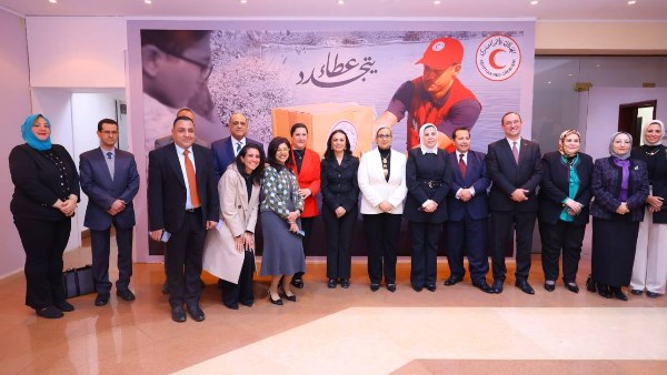 وزيرة التضامن الاجتماعي تشهد توقيع 6 بروتوكولات تعاون للهلال الأحمر المصري