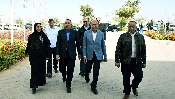 رئيس الوزراء يتفقد التشغيل التجريبى لمصنع شركة القناة للسكر والاستعداد لموسم البنجر