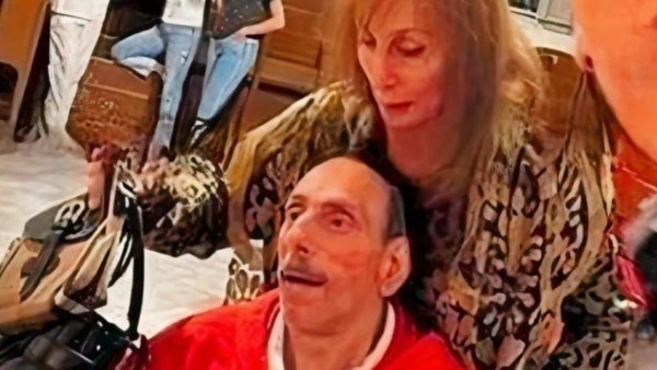 فيروز ونجلها الراحل هلي الرحباني