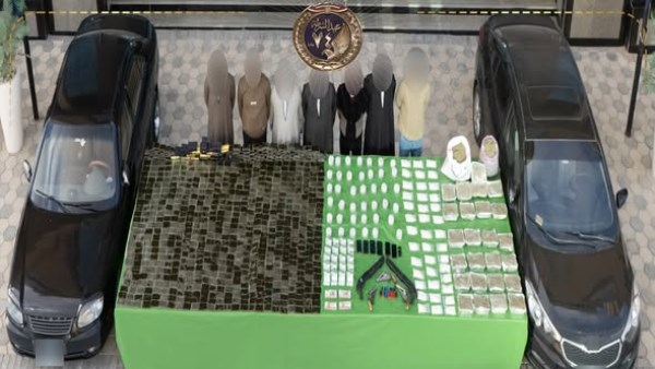 مصرع 3 عناصر جنائية  بحوزتهما نصف طن مواد مخدرة بقيمة 77 مليون جنيه بسوهاج