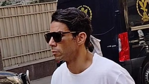 شريف إكرامي يصل محكمة الجيزة لمساندة رمضان صبحي بعد حبسه سنة 