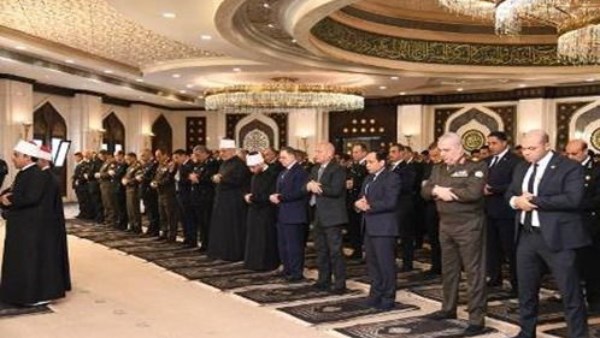 وزير الداخلية وكبار المسؤولين يؤدون صلاة الجمعة بمسجد الشرطة بالقاهرة الجديدة