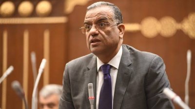 محمود مسلم.. تنظيم استخدام الأطفال للسوشيال ميديا ضرورة