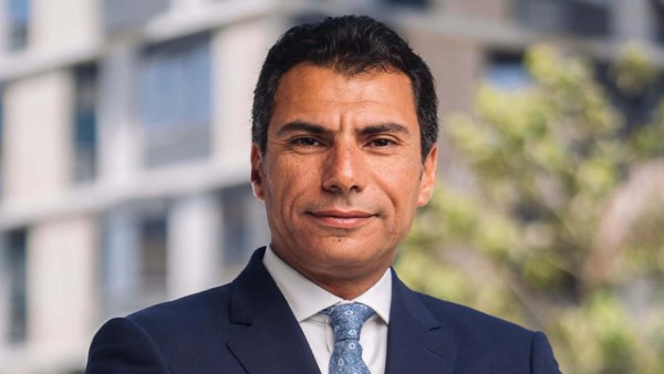 ايمن عامر