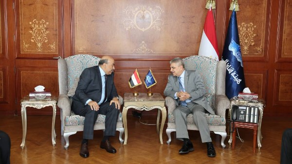 هيئة قناة السويس وشركة «بتروتريد» 