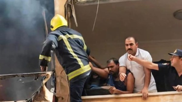 أثناء إخماد الحريق 
