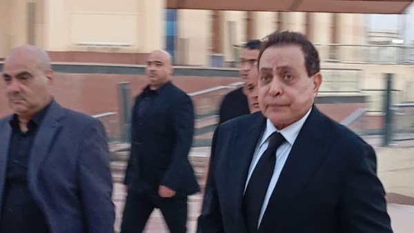 حكيم