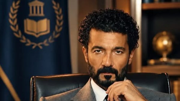  الفنان خالد النبوي