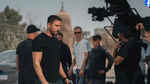الفنان أحمد عز
