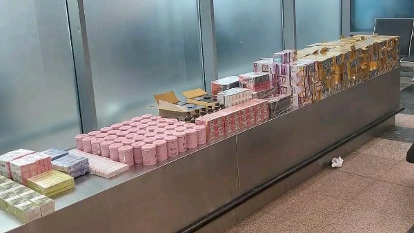 جمارك مطار القاهرة تحبط 3 محاولات تهريب
