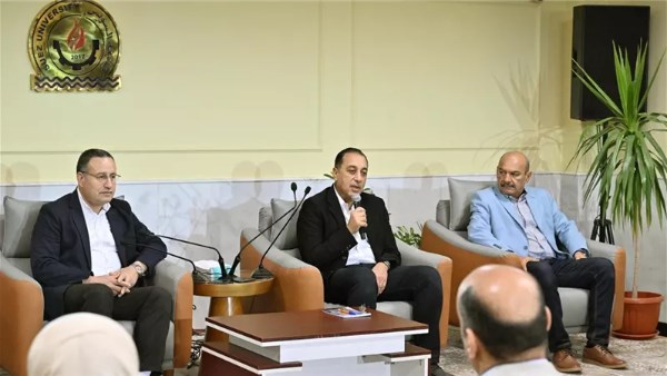 رئيس مجلس الوزراء 