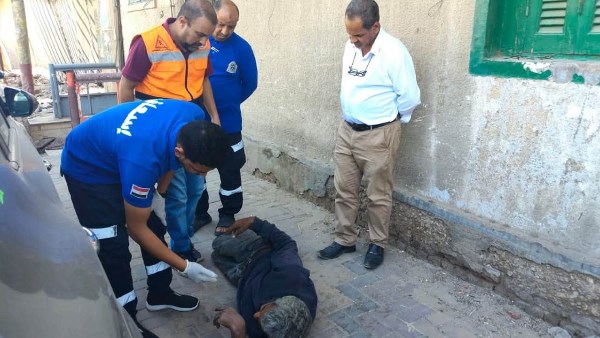 «التدخل السريع» يستجيب لبلاغ عن شخص فاقد للوعي في سوهاج